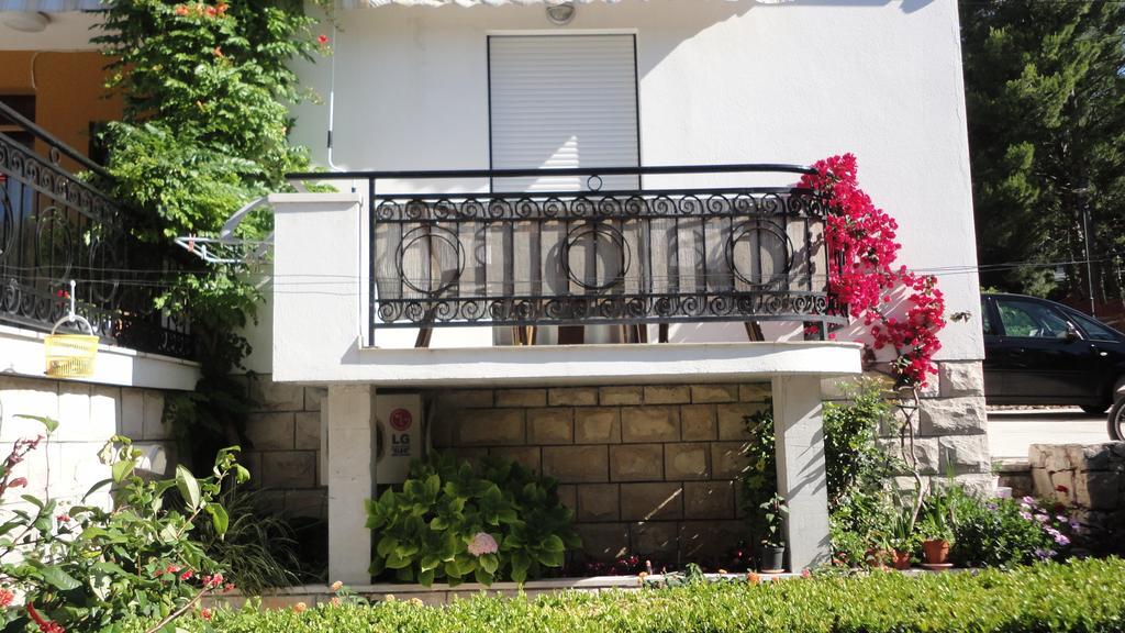 Guesthouse Apartment Bozica Bol Zimmer foto